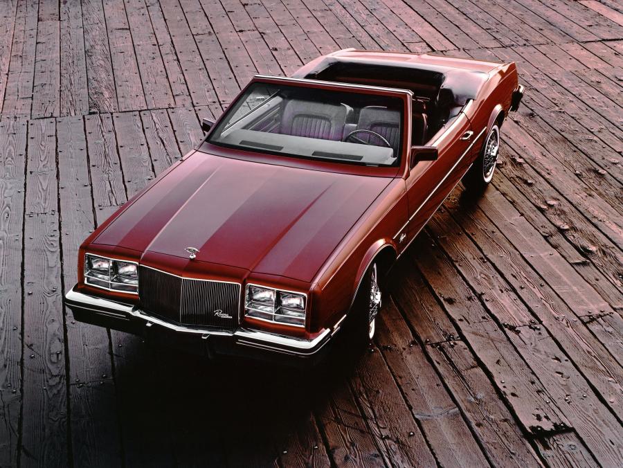  Buick Riviera Convertible (Z67) 1984 года  (фото 2 из 2)